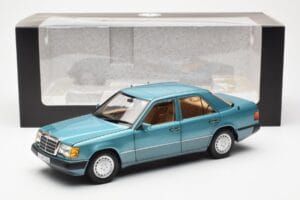 Mercedes 230E W124 ベリルメタリック ディーラーエディション Norev 1:18 B66040698 メタル - 画像 8/8