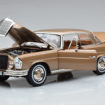Mercedes 250 SE Coupe W111 ゴールドメタリック Norev 1:18 - image 2 of 7