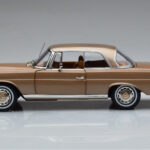 Mercedes 250 SE Coupe W111 ゴールドメタリック Norev 1:18 - image 4 of 7