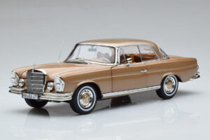 Mercedes 250 SE Coupe W111 ゴールドメタリック Norev 1:18