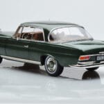 Mercedes 250 SE Coupe W111 グリーンメタリック リミテッドエディション Norev 1:18 183764 メタル - image 6 of 7