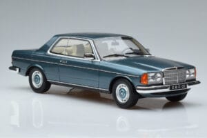 Mercedes 280 CE C123 ブルー Otto 1:18 OT627 レジン - 画像 4/6