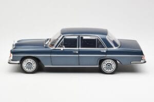 Mercedes 280 SE W108 ダークブルー メタリック Norev 1:18 183534 メタル - 画像 4/8