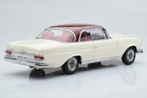 Mercedes 280 SE W108 ホワイト AUTOart 1:18 76287 メタル - 画像 4/8