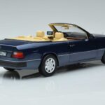 Mercedes 300 CE-24 A124 カブリオレ Nautical ブルー リミテッドエディション Norev 1:18 183879 メタル - image 3 of 7