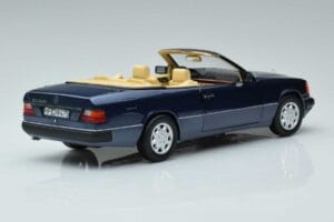 Mercedes 300 CE-24 A124 カブリオレ Nautical ブルー リミテッドエディション Norev 1:18 183879 メタル - 画像 3/7