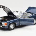 Mercedes 300 SL R107 ノーティカルブルー Norev 1:18 - image 2 of 8