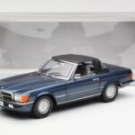 Mercedes 300 SL R107 ノーティカルブルー Norev 1:18 - image 8 of 8