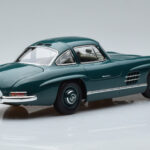 Mercedes 300 SL W198 Gullwing グリーン Norev 1:18 - image 3 of 7