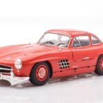 Mercedes 300 SL W198 Gullwing レッド Minichamps 1:18