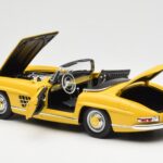 Mercedes 300 SL W198 Roadster イエロー Norev 1:18 - image 5 of 8