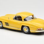 Mercedes 300 SL W198 Roadster イエロー Norev 1:18 - image 7 of 8