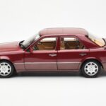 Mercedes 500E W124 レッドメタリック ディーラーエディション Norev 1:18 - image 4 of 8