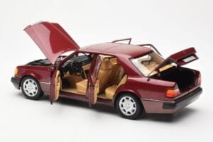 Mercedes 500E W124 レッドメタリック ディーラーエディション Norev 1:18 B66040699 メタル - 画像 5/8