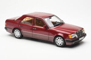 Mercedes 500E W124 レッドメタリック ディーラーエディション Norev 1:18 B66040699 メタル - 画像 6/8