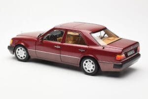 Mercedes 500E W124 レッドメタリック ディーラーエディション Norev 1:18 B66040699 メタル - 画像 7/8