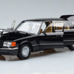 Mercedes 560 SEL W126 ブラック Norev 1:18 - image 2 of 7