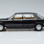 Mercedes 560 SEL W126 ブラック Norev 1:18 - image 4 of 7