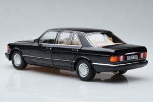 Mercedes 560 SEL W126 ブラック Norev 1:18 183793 メタル - 画像 6/7