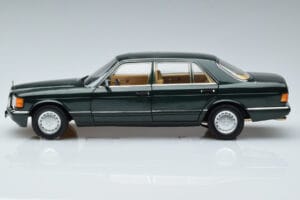 Mercedes 560 SEL W126 ダークグリーンメタリック Norev 1:18 B66040682 メタル - 画像 4/7