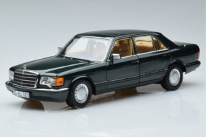 Mercedes 560 SEL W126 ダークグリーンメタリック Norev 1:18