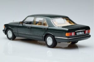 Mercedes 560 SEL W126 ダークグリーンメタリック Norev 1:18 B66040682 メタル - 画像 6/7