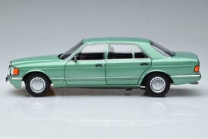 Mercedes 560 SEL W126 ライトグリーン Norev 1:18 183469 メタル - 画像 4/7