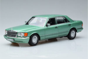 Mercedes 560 SEL W126 ライトグリーン Norev 1:18