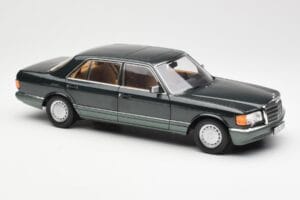 Mercedes 560 SEL W126 ナイトグリーンメタリック Dealer Edition Norev 1:18 B66040626 メタル - 画像 6/8