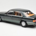 Mercedes 560 SEL W126 ナイトグリーンメタリック Dealer Edition Norev 1:18 - image 7 of 8