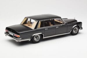 Mercedes 600 SWB W100 ブラック KK-Scale 1:18 180601 メタル - 画像 2/6