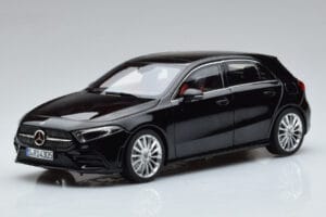 Mercedes A-Class W177 AMG Line Norev 1:18 183861 メタル
