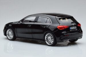 Mercedes A-Class W177 AMG Line Norev 1:18 183861 メタル - 画像 6/7