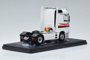Mercedes Actros MP1 ホワイト IXO 1:43 TR064 メタル - 画像 2/6