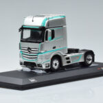 Mercedes Actros MP4 レーシング エディション IXO 1:43 TR091