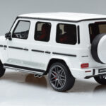 Mercedes AMG G63 Edition 55 W463 ホワイト GT Spirit 1:18 - image 5 of 6