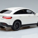 Mercedes AMG GLE 63S C292 クーペ ホワイト GT Spirit 1:18 - image 2 of 6