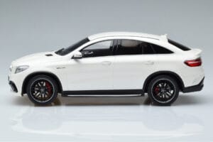 Mercedes AMG GLE 63S C292 クーペ ホワイト GT Spirit 1:18 B66965706 レジン - 画像 3/6