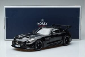 Mercedes AMG GT C190 Black Series ブラック Norev 1:18 183900 メタル - 画像 7/7