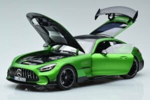 Mercedes AMG GT C190 Black Series グリーン Hell Magno リミテッドエディション Norev 1:18 183903 メタル - 画像 2/7