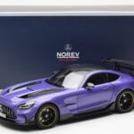 Mercedes AMG GT Black Series パープル Asia Exclusive Norev 1:18 - image 8 of 8