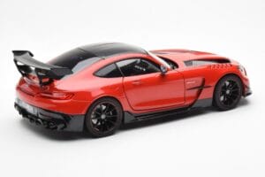 Mercedes AMG GT Black Series レッド Asia Exclusive Norev 1:18 183906 メタル - 画像 3/8