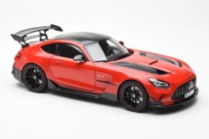 Mercedes AMG GT Black Series レッド Asia Exclusive Norev 1:18 183906 メタル - 画像 6/8