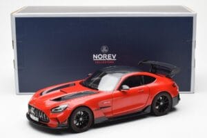 Mercedes AMG GT Black Series レッド Asia Exclusive Norev 1:18 183906 メタル - 画像 8/8