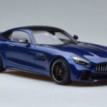 Mercedes AMG GT R C190 ブリリアントブルー AUTOart 1:18 76334 メタル - image 5 of 7