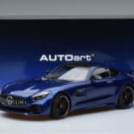 Mercedes AMG GT R C190 ブリリアントブルー AUTOart 1:18 76334 メタル - image 7 of 7