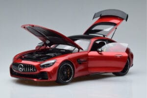 Mercedes AMG GT R C190 カーディナルレッド AUTOart 1:18 76331 メタル - 画像 2/7