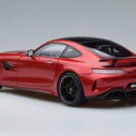 Mercedes AMG GT R C190 カーディナルレッド AUTOart 1:18 76331 メタル - image 6 of 7