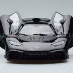 Mercedes AMG One ブラック NZG 1:18 - image 2 of 9