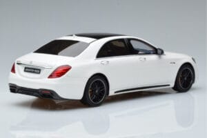 Mercedes AMG S63 W222 ダイヤモンドホワイト GT Spirit 1:18 B66965714 レジン - 画像 2/6